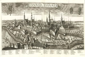 Eine Gravur von Hannover, Deutschland, mit einer zentralen Schwarz-Weiß-Illustration der Stadt mit Gebäuden und Bäumen, umgeben von Text oben und unten.