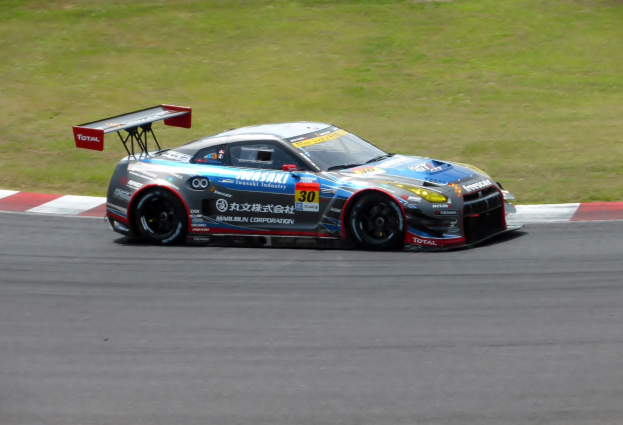 Franck Perera sichert ersten Lamborghini-Sieg in der DTM-Geschichte